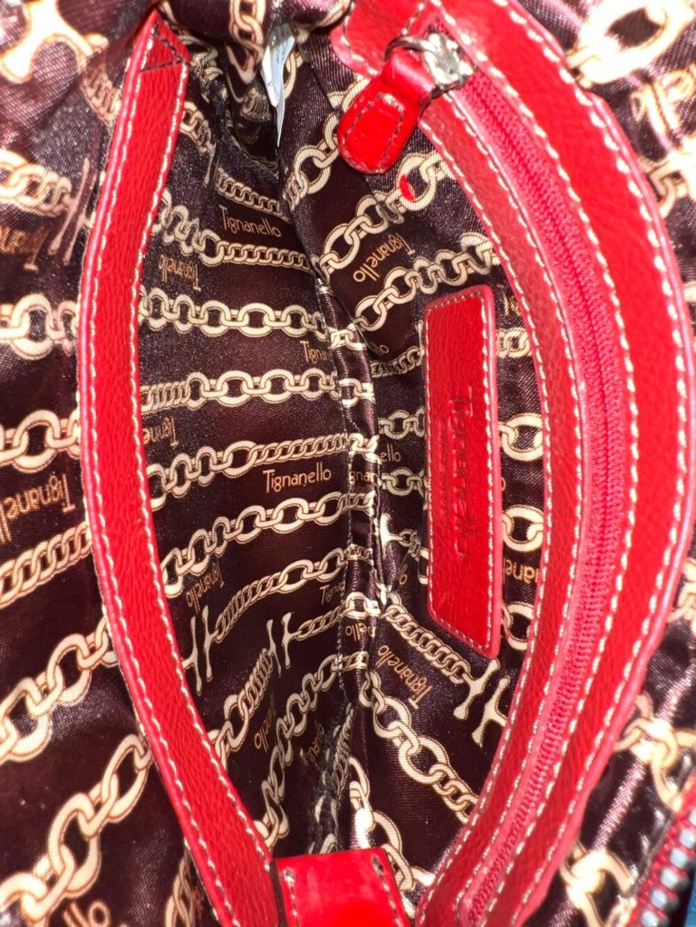 Tignanello Red Leather Crossbody Bag With Silver Hardware & Chain Print Lining - Picture 5 of 9